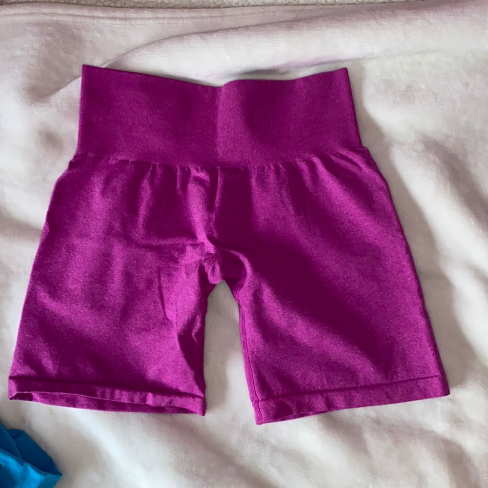 NVGTN Pro Short|Maui|size medium